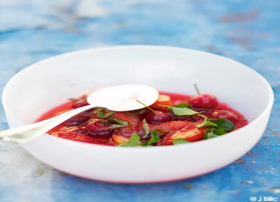 Salade de fruits pochés