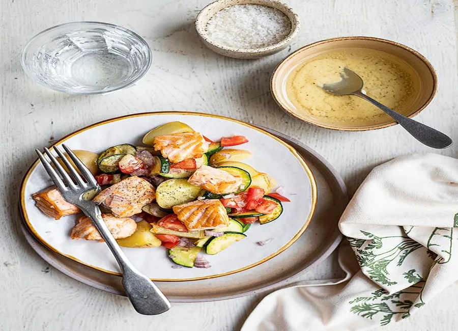 Salade de pommes de terre et saumon