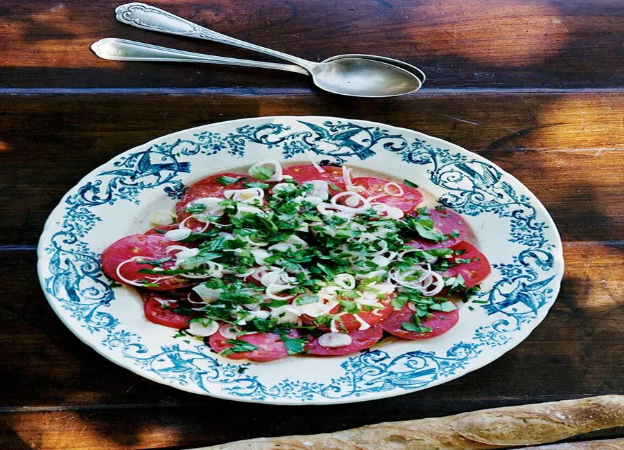 Salade de tomate aux échalotes