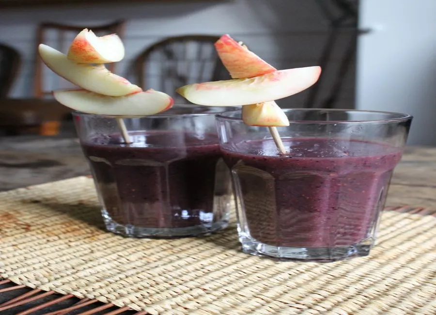 Smoothie figue, nectarine, myrtille