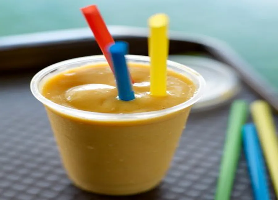 Smoothie lait de soja et mangue