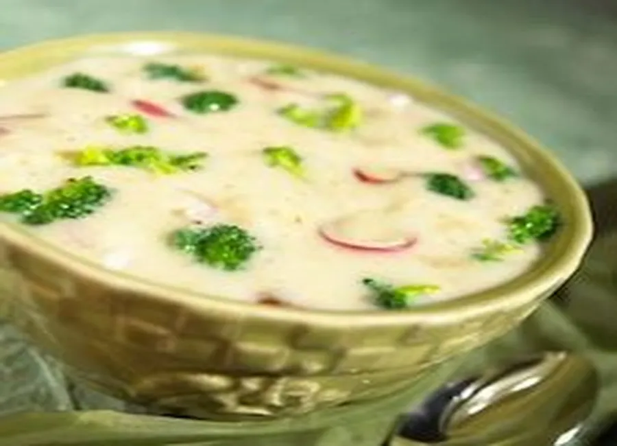 Soupe au brocoli, au riz et au fromage
