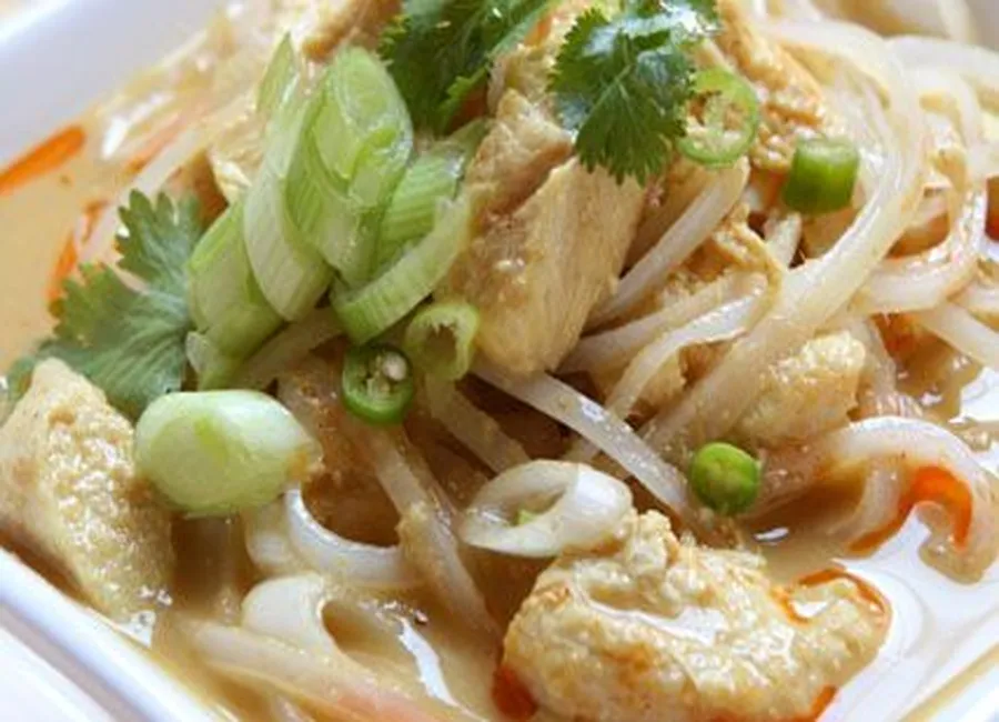 Soupe au poulet et au soja