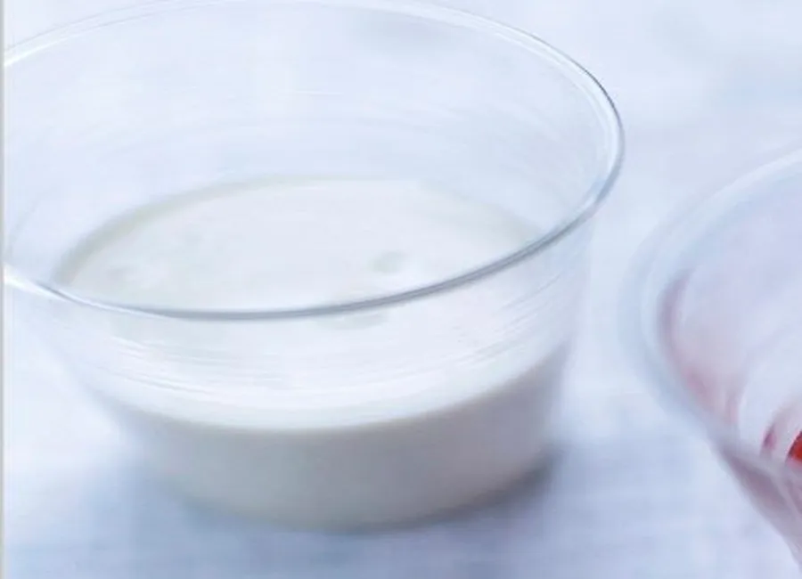Soupe de chocolat blanc passion-lait de coco