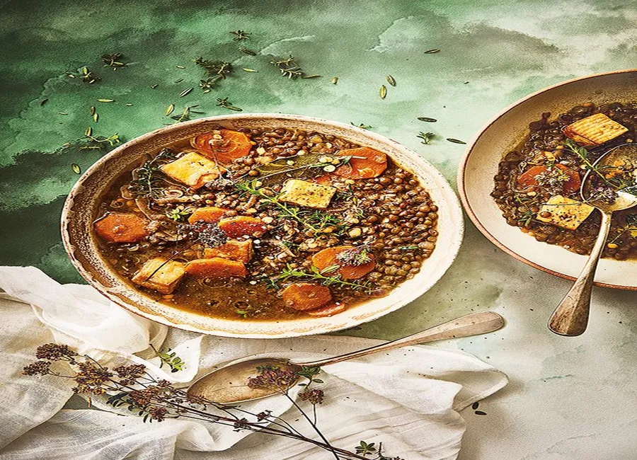 Soupe de lentilles au tofu fumé