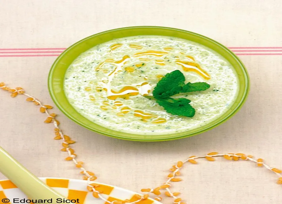 Soupe froide courgette et menthe