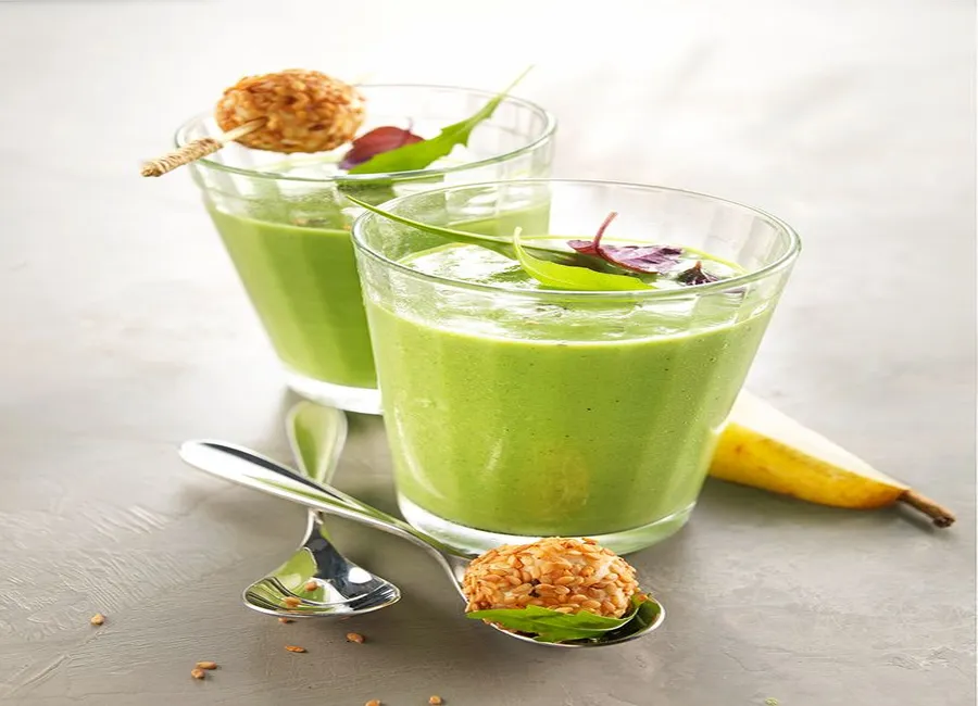 Soupe froide poire et roquette