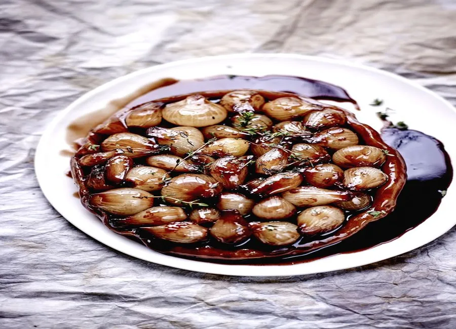 Tarte tatin aux oignons grelots