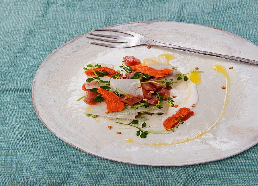 Tartare de thon rouge et oursins