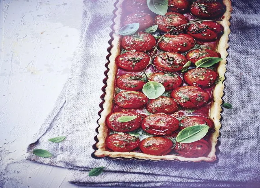 Tarte à la tomate et au pesto