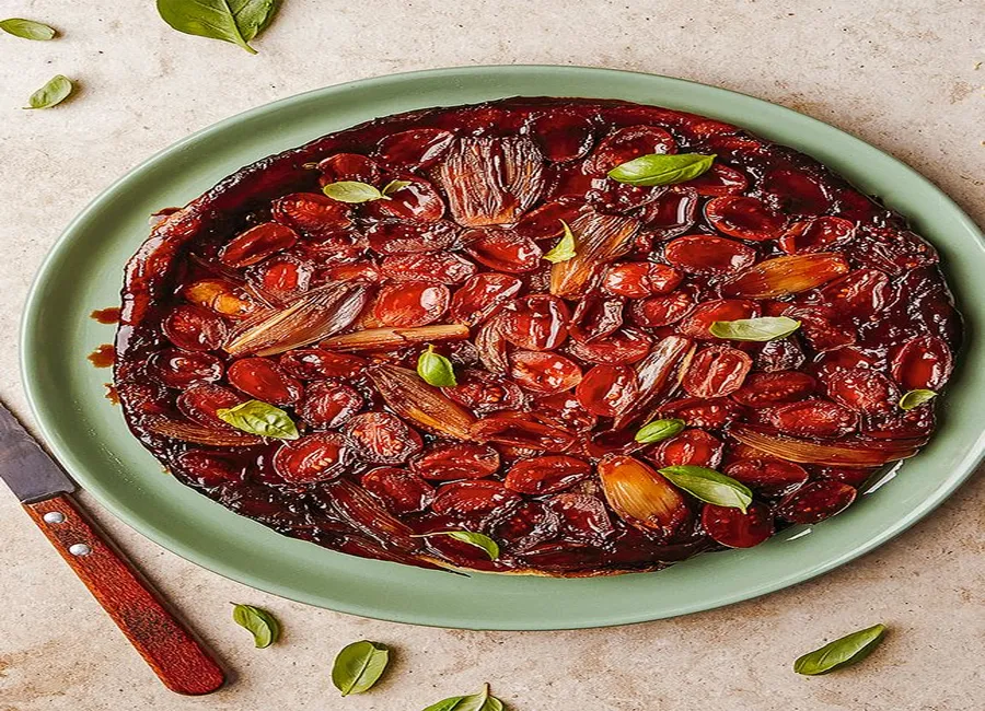 Tarte tomate, échalote, balsamique