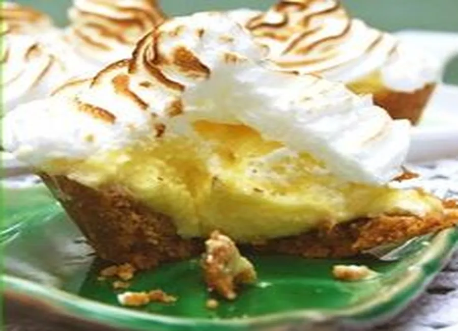 Tartelettes crémeuses à la lime meringuées