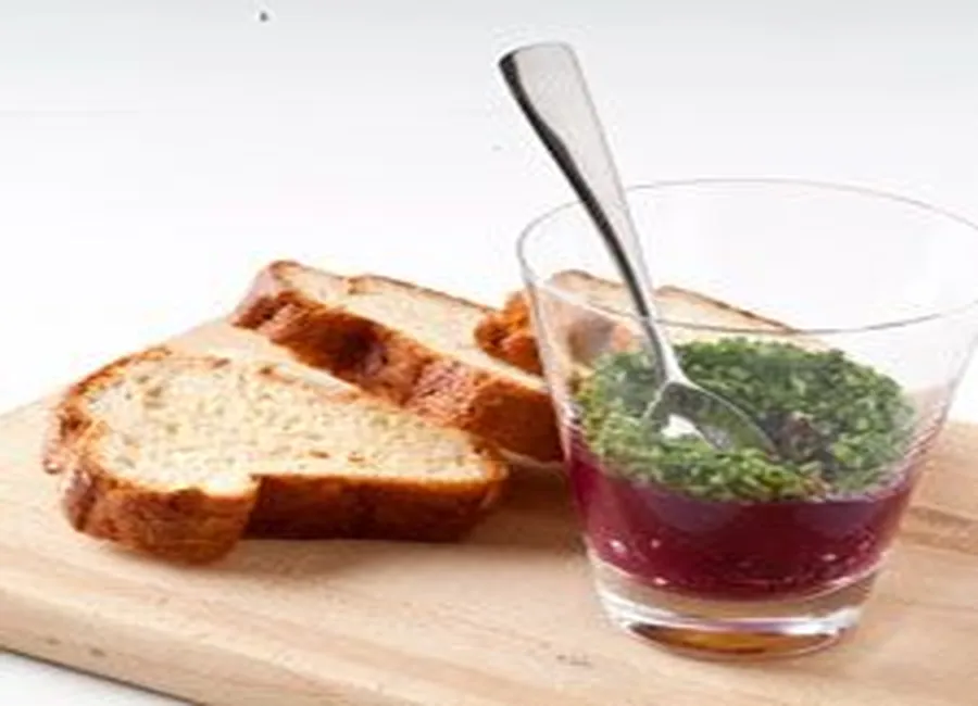 Tartinade de betterave aux herbes