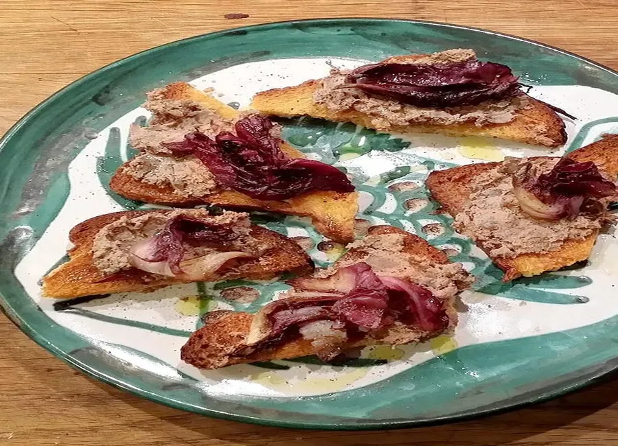 Tartines de foies de volaille au champagne d'alix lacloche