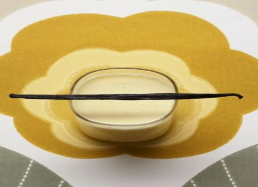 The crème anglaise