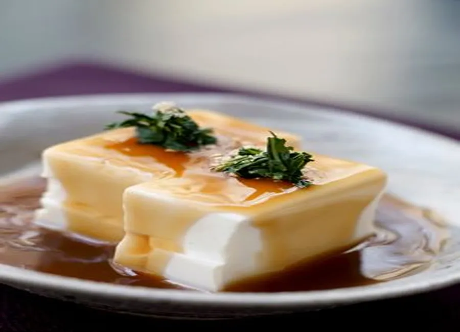 Tofu chaud aux feuilles de thé vert gyokuro