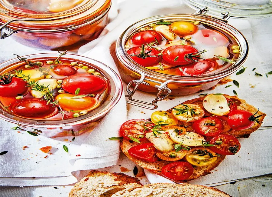 Tomates-cerises à l'huile d'olive et au thym