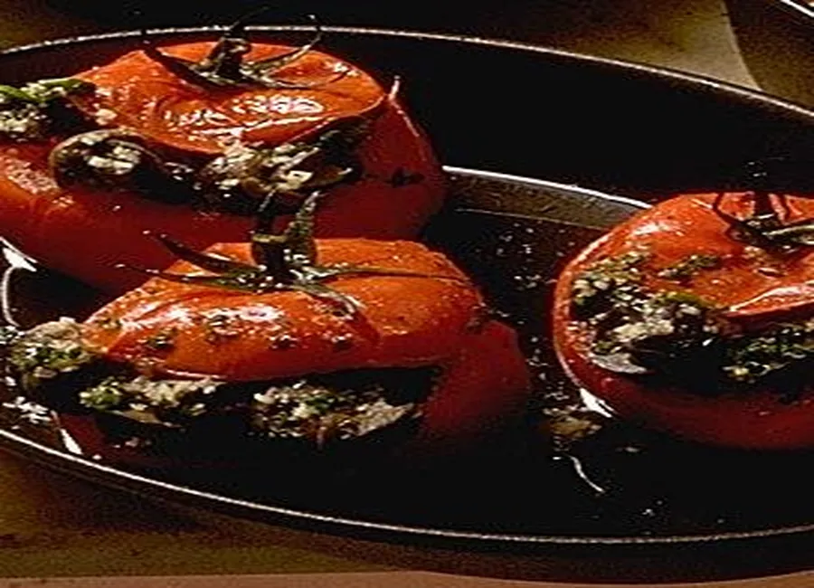 Tomates farcies aux escargots petits-gris