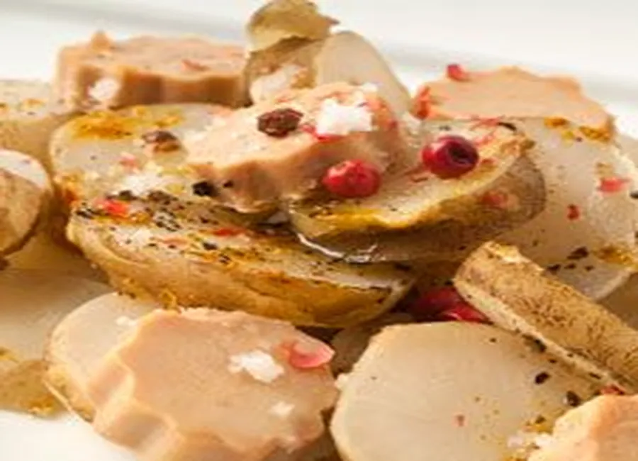 Topinambours au foie gras et poivre rose