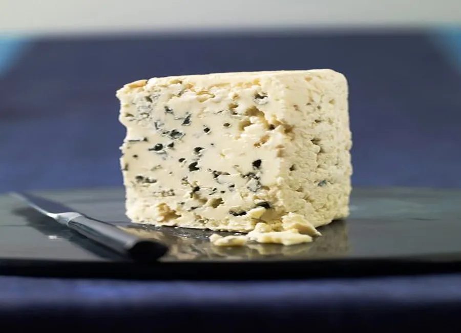 Tourelle d'échalotes de tradition au roquefort