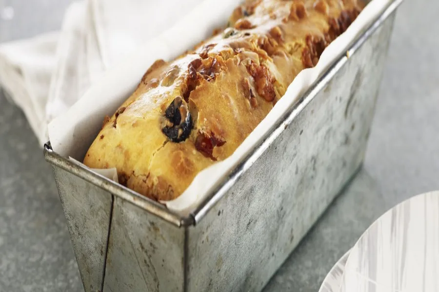 Cake au jambon et aux olives noires