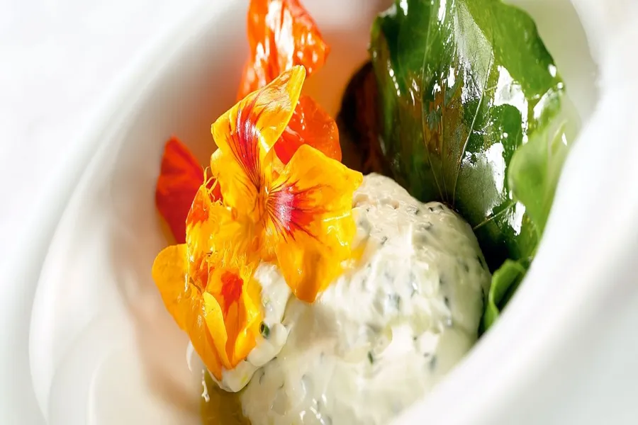 Cervelle de canut aux fleurs de capucine