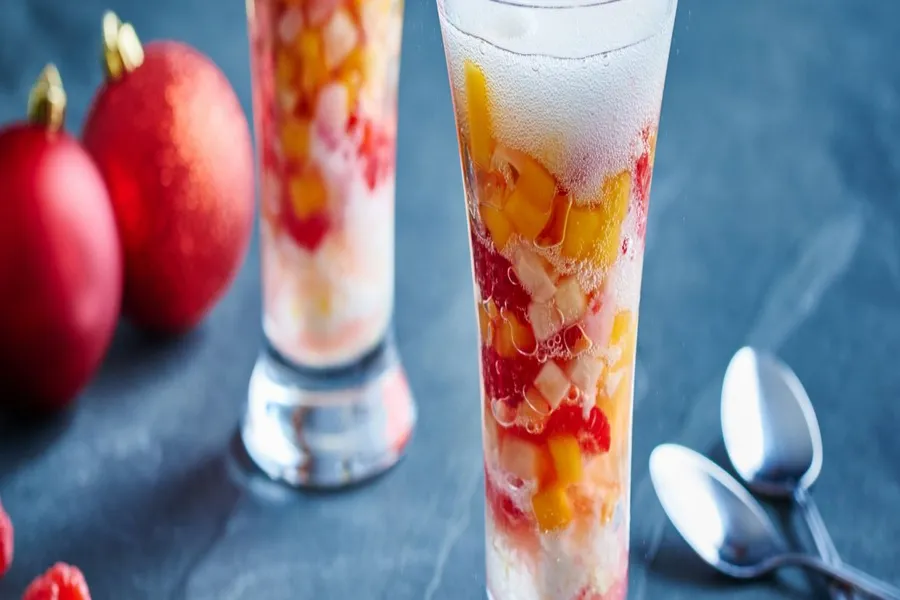 Coupe fruits exotiques au champagne