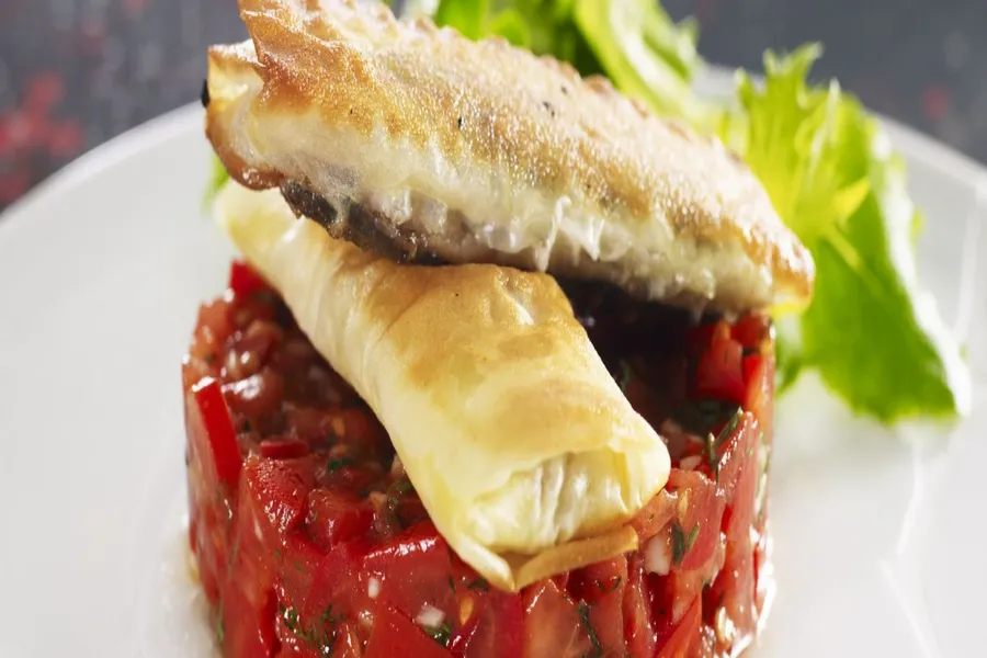 Croustillant de sardine au fenouil, concassée de tomate