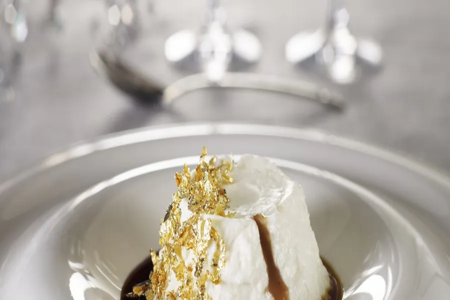 Faisselle rians, cœur coulant à la châtaigne, caramel à la liqueur de café