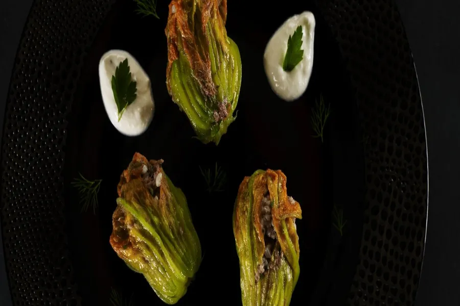 Fleurs de courgettes farcies à la viande