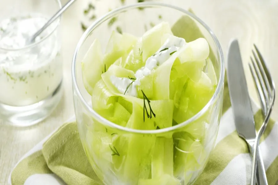 Salade de concombre à la menthe et au yaourt