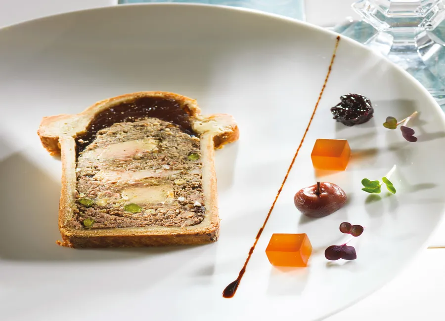 Pâté en croûte de volaille de bresse & foie gras