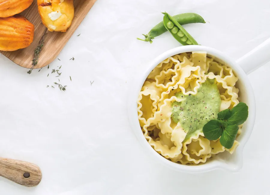 Pâtes, sauce petits pois et cresson