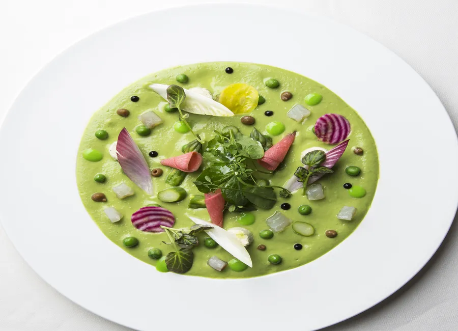 Velouté de petits pois à l’huile de cresson