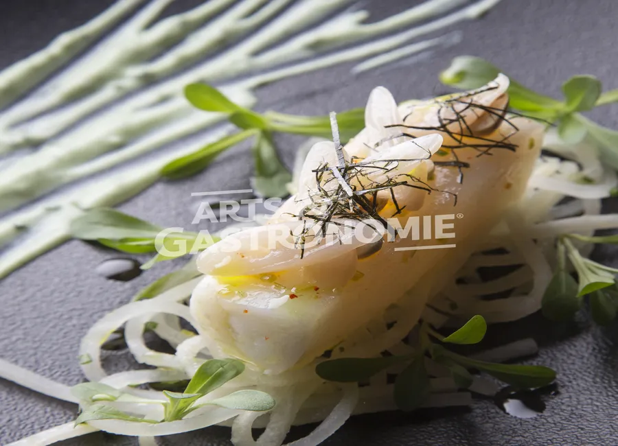 Epais filet de barbue, confit à l’huile de navette