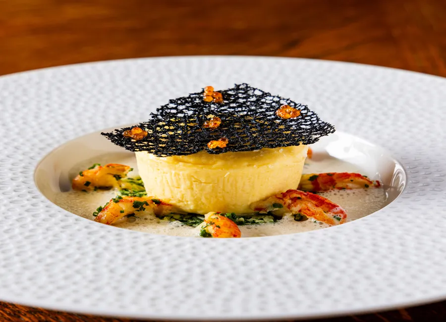 Soufflé de brochet du val de saône, sauce pôchouse