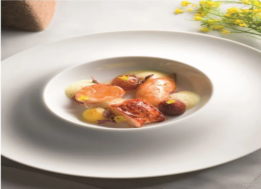 Homard bleu tomate en aigre-doux