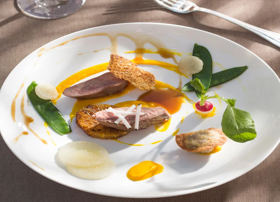 Filet de canette ravioli de cuisse