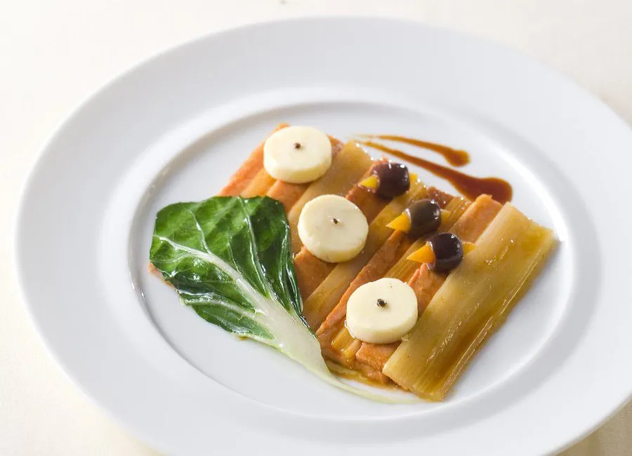 Flanchet de veau de corrèze, blettes au jus et aux olives noires