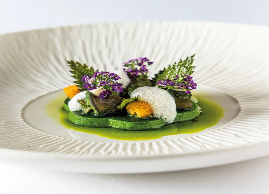 L’escargot sous les feuilles d’ortie