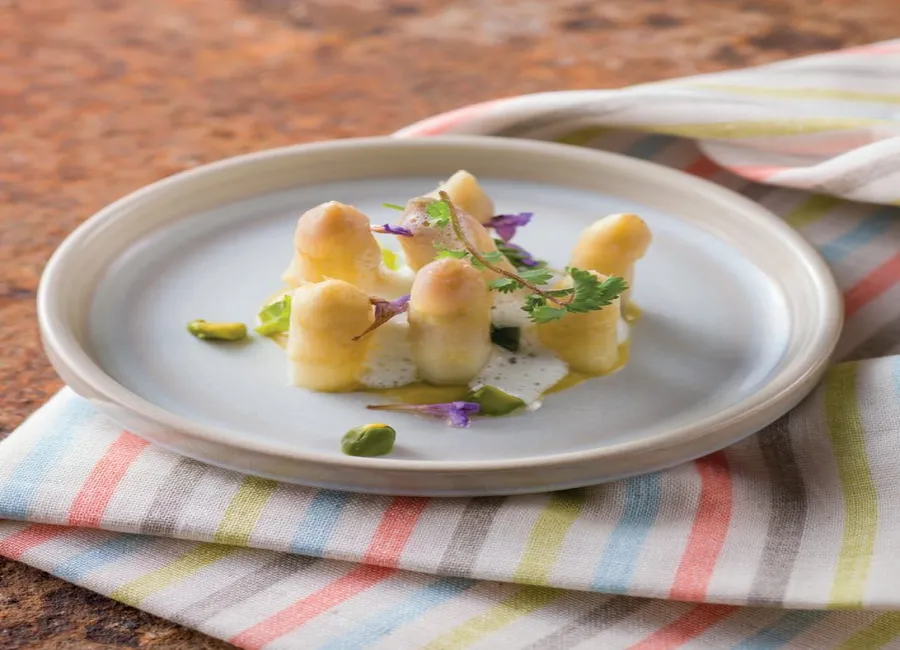L’œuf de caille gelée de concombre