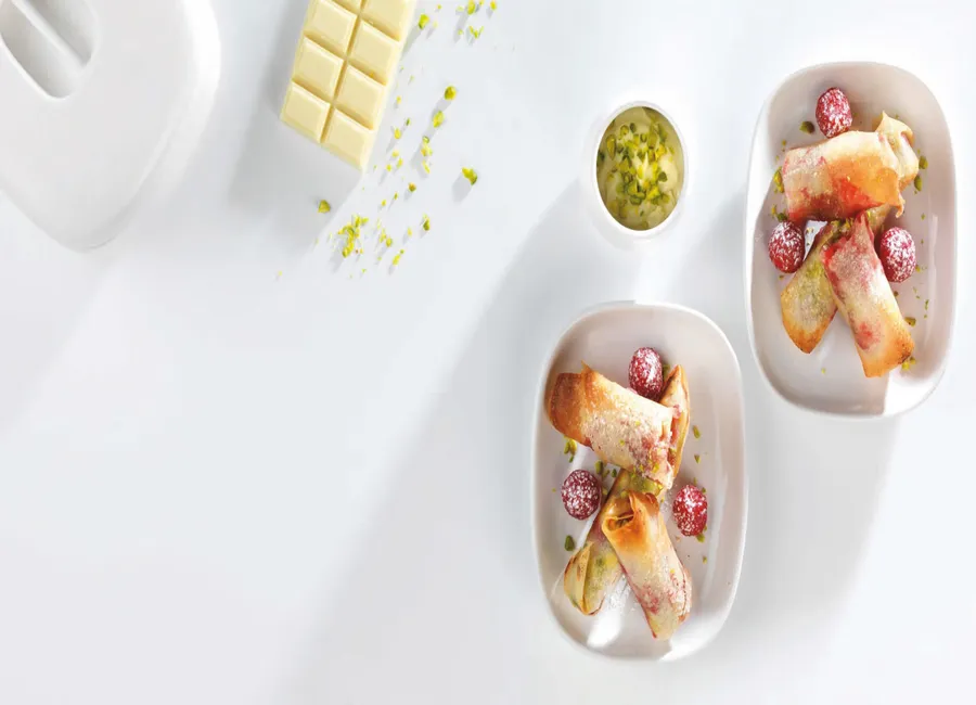 Émincé de langoustine aux algues, frit en brochette
