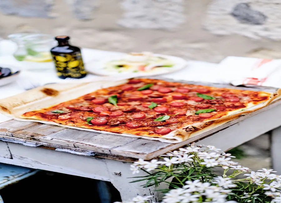 Pizza rosso aux deux tomates