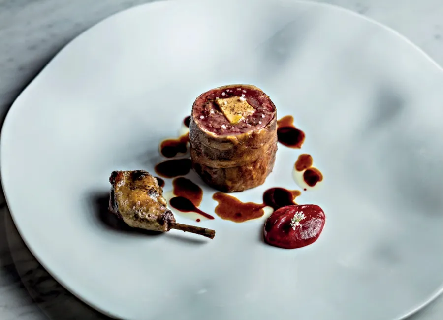 Pigeon des costières, filets pressés au foie gras