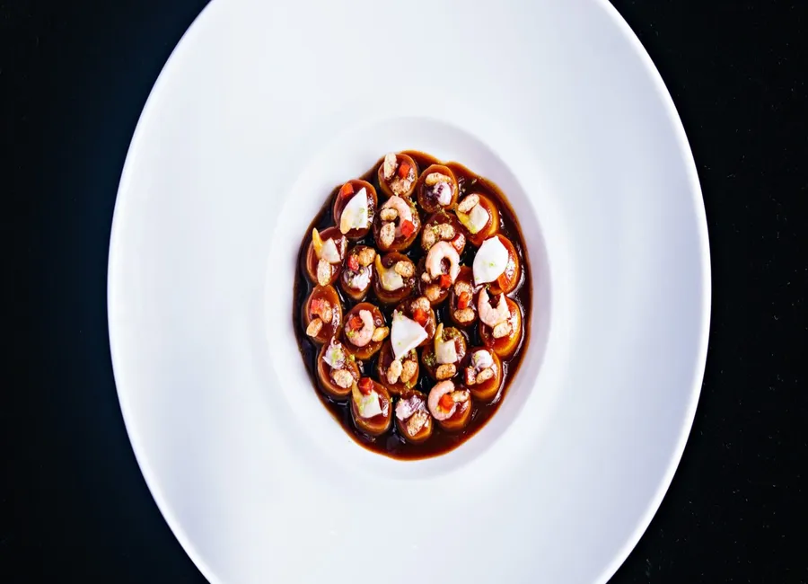 L’asperge, jus de paëlla, riz croustillant