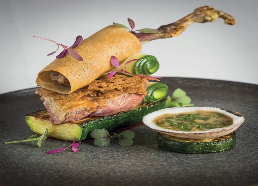 Pigeon de corton grillé au binchotan