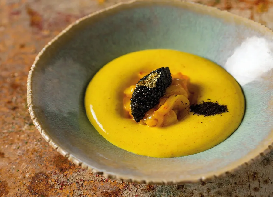 Saint-jacques, pomme de terre, caviar et safran