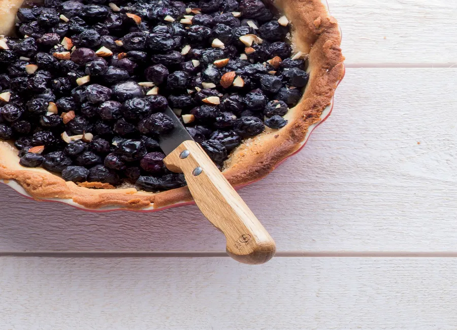 Tarte aux myrtilles, pâte sablée aux noisettes