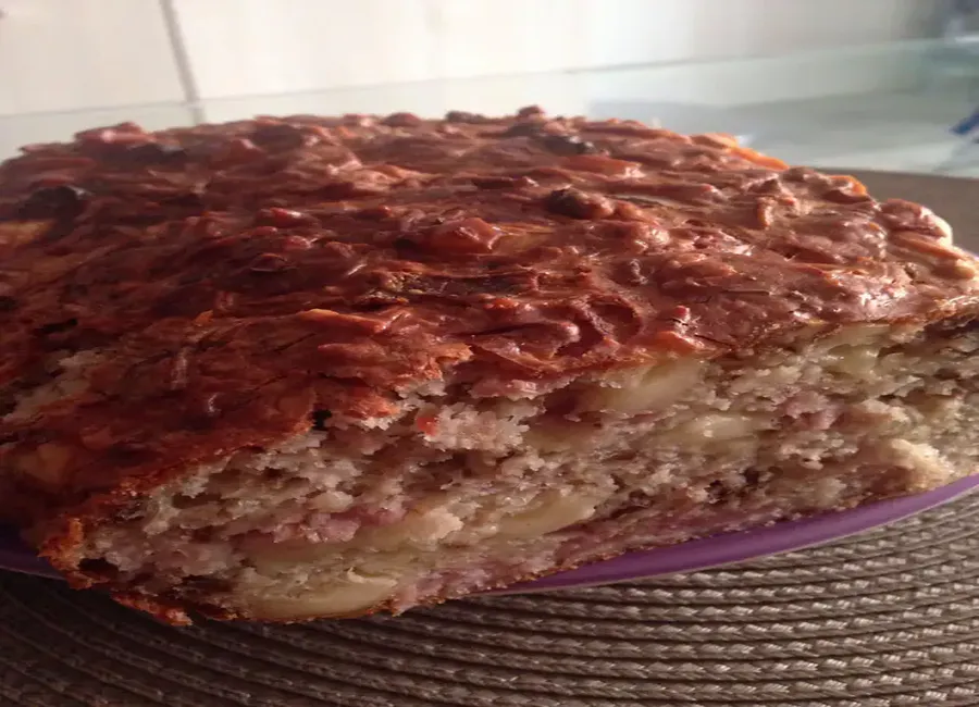 Cake aux noix et au jambon