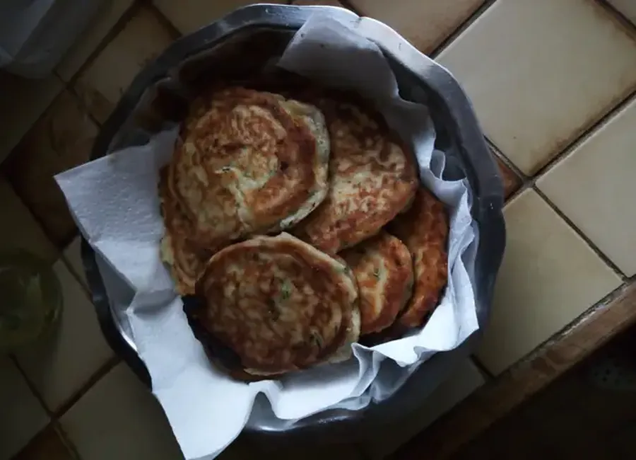 Galettes de purée aux herbes